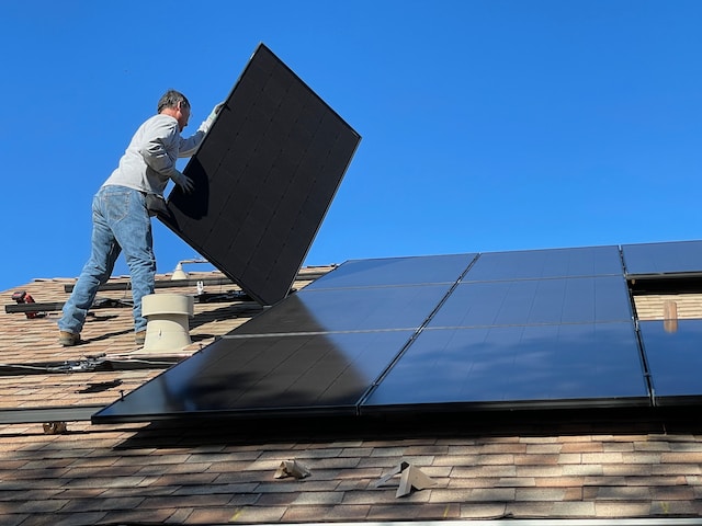 Mi comunidad no me deja poner placas solares: ¿Qué hacer?