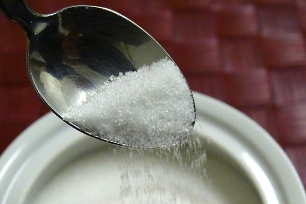 cuántas cucharadas son 100 gramos de azúcar
